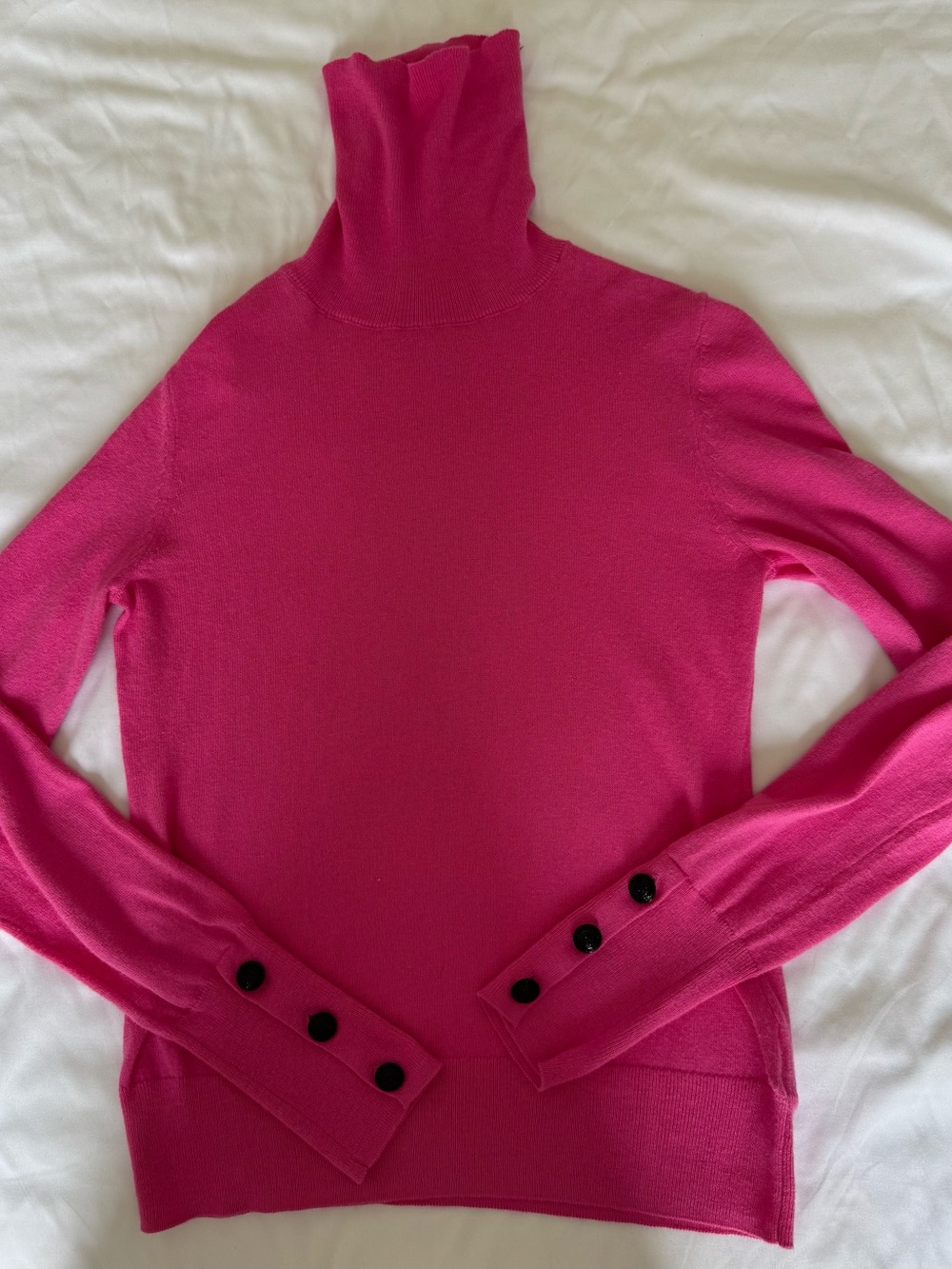 L'AGENCE Bright Pink Turtleneck Sweater with Button Cuffs XXS